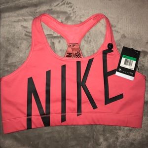 NWT Nike Victory Bra